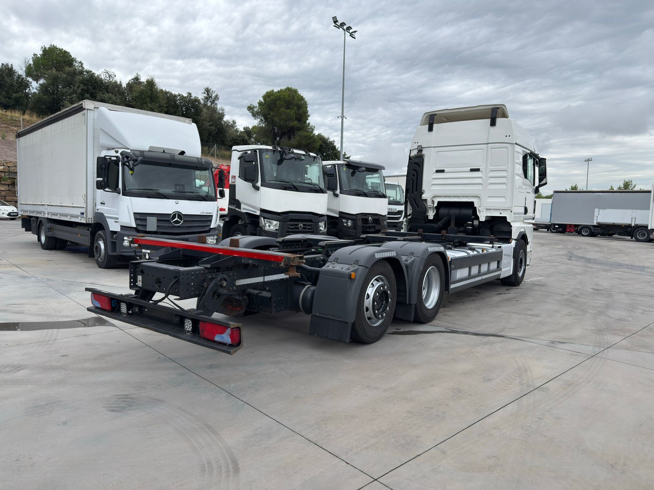 MAN 26.470 TGX E6 (Chassis) - Kamion-šasija: slika MAN 26.470 TGX E6 (Chassis) - Kamion-šasija MAN 26.470 TGX E6 (Chassis) - Kamion-šasija: slika MAN 26.470 TGX E6 (Chassis) - Kamion-šasija