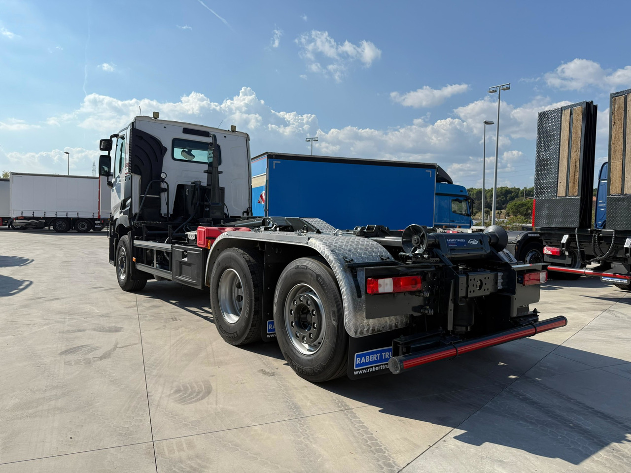 RENAULT C430 TI E6 (Hook) - Kamion s kukastom dizalicom: slika RENAULT C430 TI E6 (Hook) - Kamion s kukastom dizalicom RENAULT C430 TI E6 (Hook) - Kamion s kukastom dizalicom: slika RENAULT C430 TI E6 (Hook) - Kamion s kukastom dizalicom