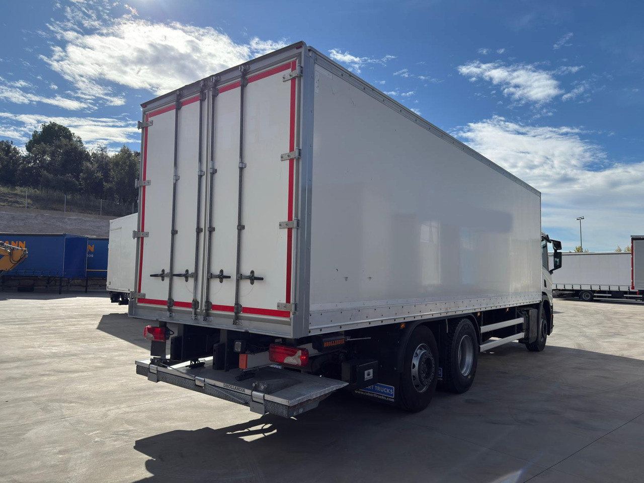 SCANIA P360 E6 (VAN) - Kamion sandučar: slika SCANIA P360 E6 (VAN) - Kamion sandučar SCANIA P360 E6 (VAN) - Kamion sandučar: slika SCANIA P360 E6 (VAN) - Kamion sandučar