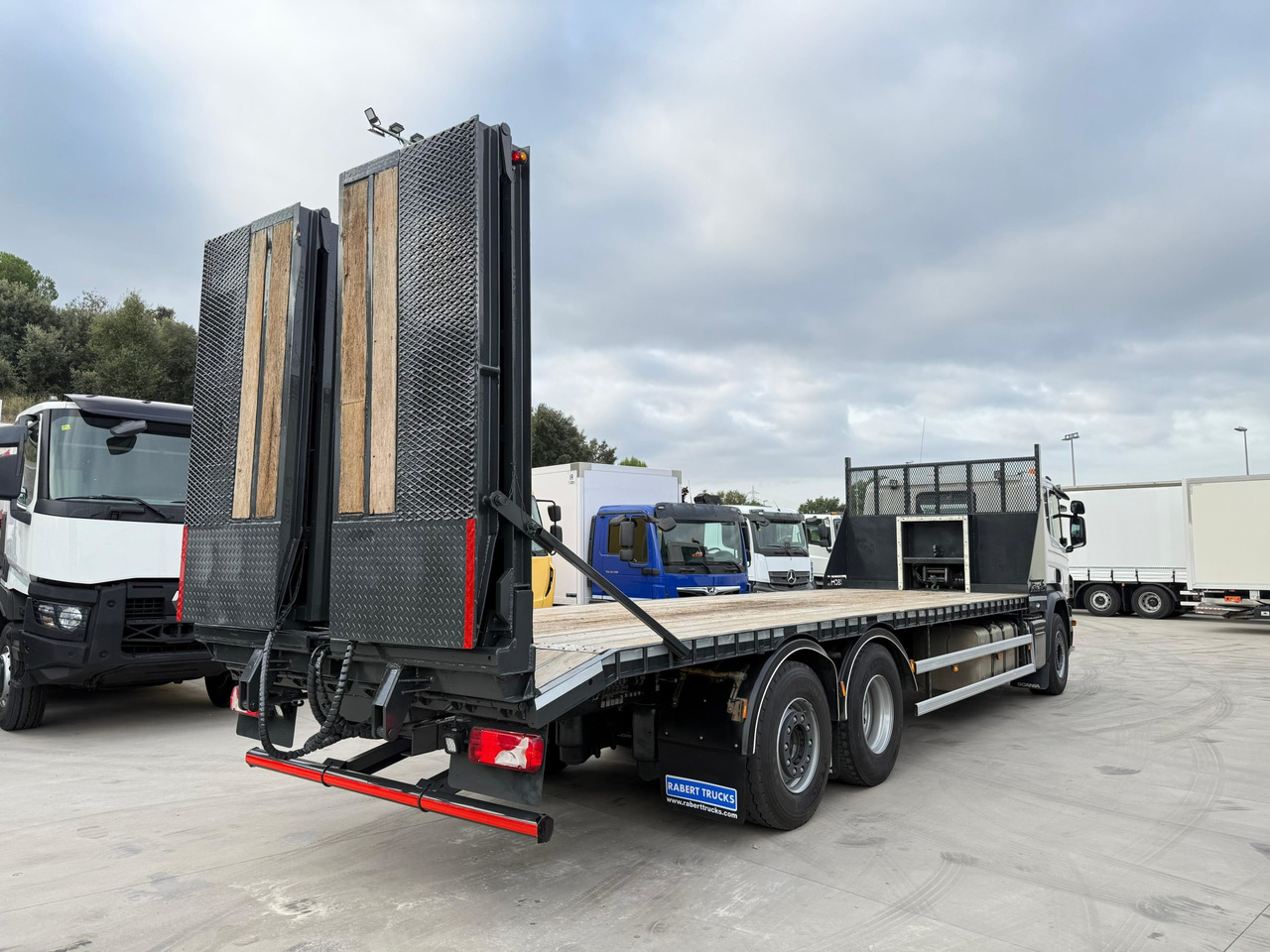 SCANIA P410 E6 (Machinery Carrier) - Autotransporter: slika SCANIA P410 E6 (Machinery Carrier) - Autotransporter SCANIA P410 E6 (Machinery Carrier) - Autotransporter: slika SCANIA P410 E6 (Machinery Carrier) - Autotransporter