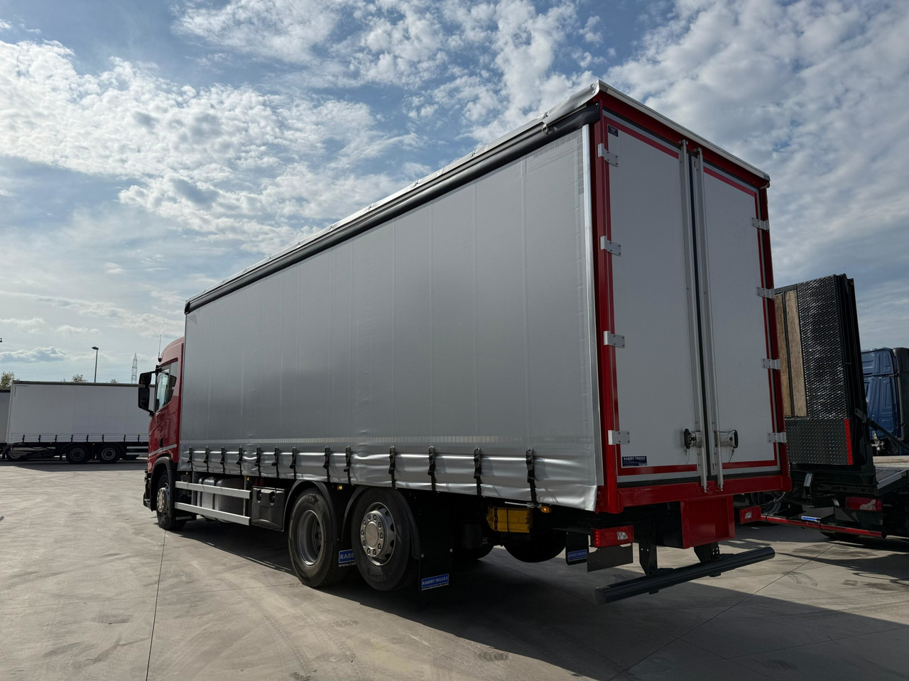 SCANIA R450 E6 (Tauliner) - Kamion s ceradom: slika SCANIA R450 E6 (Tauliner) - Kamion s ceradom SCANIA R450 E6 (Tauliner) - Kamion s ceradom: slika SCANIA R450 E6 (Tauliner) - Kamion s ceradom