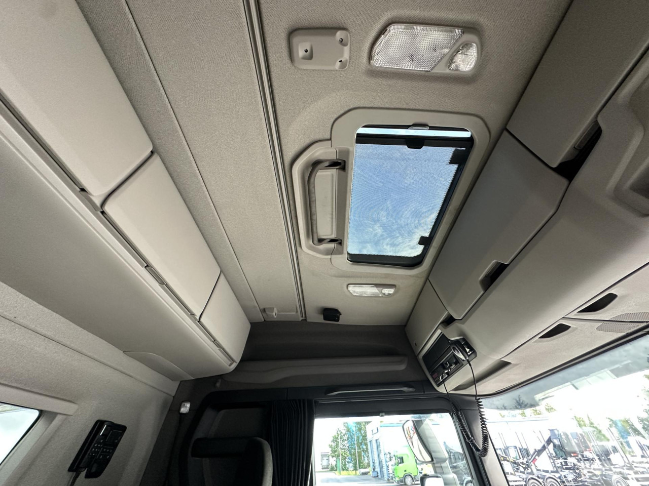 SCANIA R 450 B6x4HA - Transporter kontejnera/ Kamion s izmjenjivim sanducima: slika SCANIA R 450 B6x4HA - Transporter kontejnera/ Kamion s izmjenjivim sanducima SCANIA R 450 B6x4HA - Transporter kontejnera/ Kamion s izmjenjivim sanducima: slika SCANIA R 450 B6x4HA - Transporter kontejnera/ Kamion s izmjenjivim sanducima