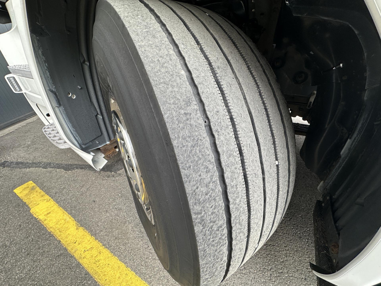 SCANIA R 410 LA4x2MNA - Tegljač: slika SCANIA R 410 LA4x2MNA - Tegljač SCANIA R 410 LA4x2MNA - Tegljač: slika SCANIA R 410 LA4x2MNA - Tegljač