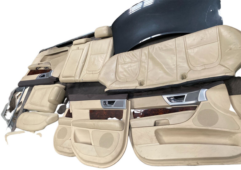 Jaguar XF 250 - Vrata i dijelovi: slika Jaguar XF 250 - Vrata i dijelovi Jaguar XF 250 - Vrata i dijelovi: slika Jaguar XF 250 - Vrata i dijelovi