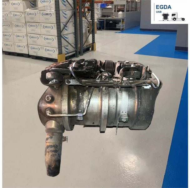 John Deere - Katalizator: slika John Deere - Katalizator John Deere - Katalizator: slika John Deere - Katalizator