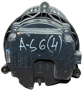 Mercedes-Benz - Ventilator kabine: slika Mercedes-Benz - Ventilator kabine Mercedes-Benz - Ventilator kabine: slika Mercedes-Benz - Ventilator kabine