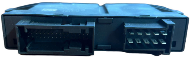 Mercedes-Benz - Upravljačka jedinica (ECU): slika Mercedes-Benz - Upravljačka jedinica (ECU) Mercedes-Benz - Upravljačka jedinica (ECU): slika Mercedes-Benz - Upravljačka jedinica (ECU)