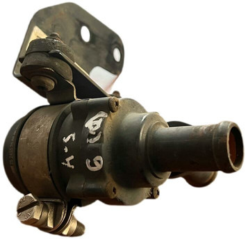 Mercedes-Benz - Vodena pumpa: slika Mercedes-Benz - Vodena pumpa Mercedes-Benz - Vodena pumpa: slika Mercedes-Benz - Vodena pumpa