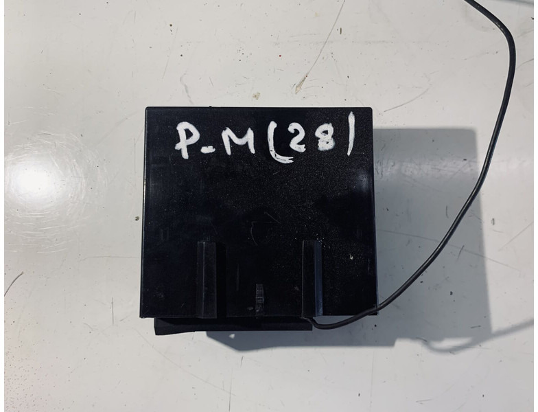 Renault PREMIUM - Upravljačka jedinica (ECU): slika Renault PREMIUM - Upravljačka jedinica (ECU) Renault PREMIUM - Upravljačka jedinica (ECU): slika Renault PREMIUM - Upravljačka jedinica (ECU)