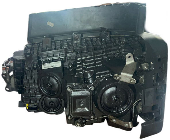 Scania 2022 - Prednja svjetla: slika Scania 2022 - Prednja svjetla Scania 2022 - Prednja svjetla: slika Scania 2022 - Prednja svjetla