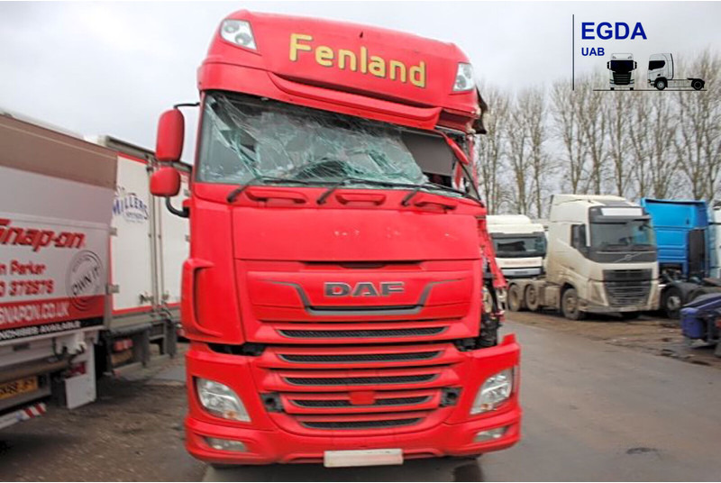 DAF - Tegljač: slika DAF - Tegljač DAF - Tegljač: slika DAF - Tegljač