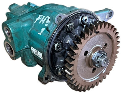 Volvo - Servo pumpa upravljačkog mehanizma: slika Volvo - Servo pumpa upravljačkog mehanizma Volvo - Servo pumpa upravljačkog mehanizma: slika Volvo - Servo pumpa upravljačkog mehanizma