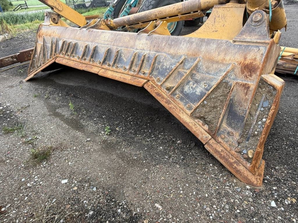 Buldožer CAT D 8 T LGP: slika Buldožer CAT D 8 T LGP