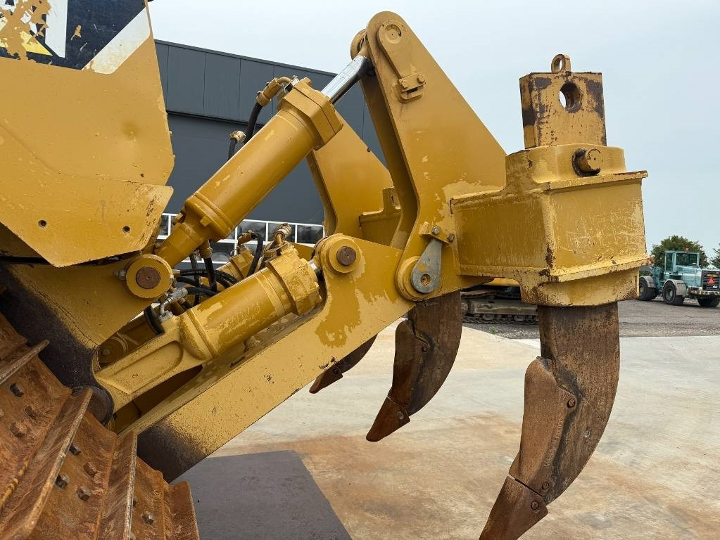 Buldožer CAT D 8 T LGP: slika Buldožer CAT D 8 T LGP