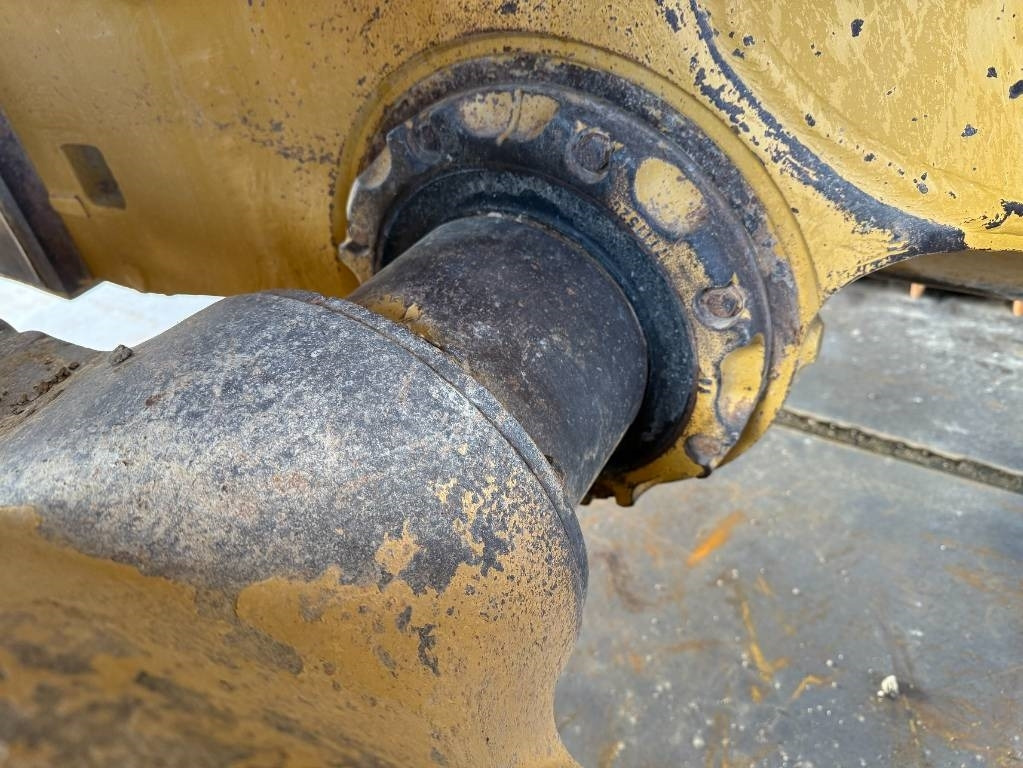 Buldožer CAT D 8 T LGP: slika Buldožer CAT D 8 T LGP