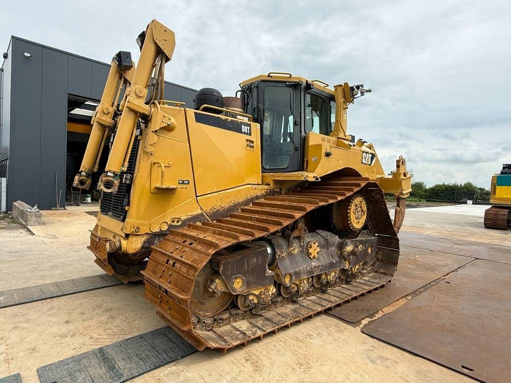 Buldožer CAT D 8 T LGP: slika Buldožer CAT D 8 T LGP