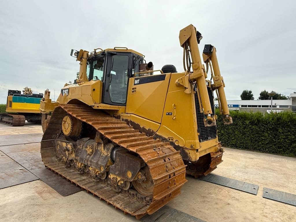 Buldožer CAT D 8 T LGP: slika Buldožer CAT D 8 T LGP