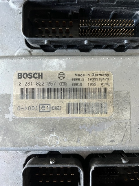 BOSCH Bosch 0281020067 - Upravljačka jedinica (ECU) za Gradski autobus: slika BOSCH Bosch 0281020067 - Upravljačka jedinica (ECU) za Gradski autobus BOSCH Bosch 0281020067 - Upravljačka jedinica (ECU) za Gradski autobus: slika BOSCH Bosch 0281020067 - Upravljačka jedinica (ECU) za Gradski autobus