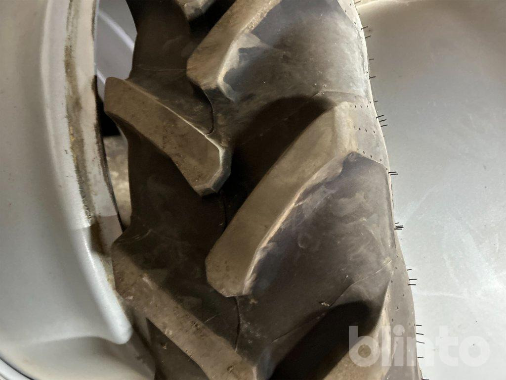 Alliance 270/95 R36 - Kompletan kotač: slika Alliance 270/95 R36 - Kompletan kotač Alliance 270/95 R36 - Kompletan kotač: slika Alliance 270/95 R36 - Kompletan kotač