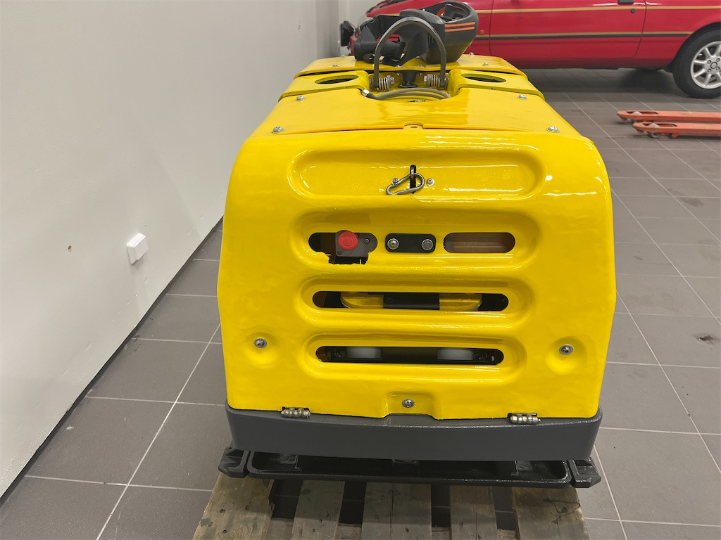 Atlas Copco LH804 Fjärr - Vibro ploča: slika Atlas Copco LH804 Fjärr - Vibro ploča Atlas Copco LH804 Fjärr - Vibro ploča: slika Atlas Copco LH804 Fjärr - Vibro ploča