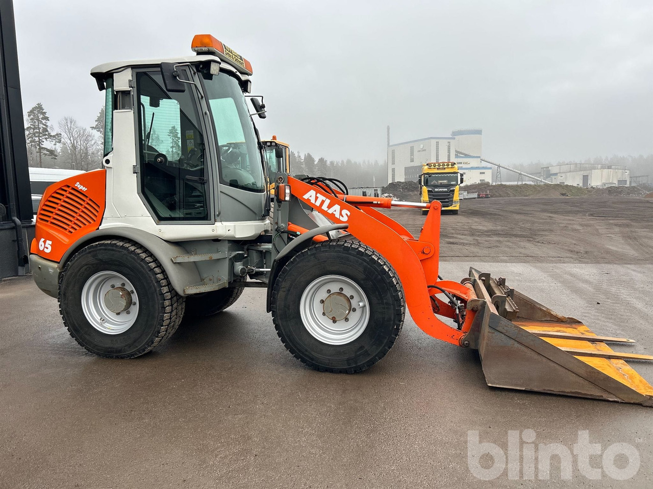 Atlas - Utovarivač na kotačima: slika Atlas - Utovarivač na kotačima Atlas - Utovarivač na kotačima: slika Atlas - Utovarivač na kotačima