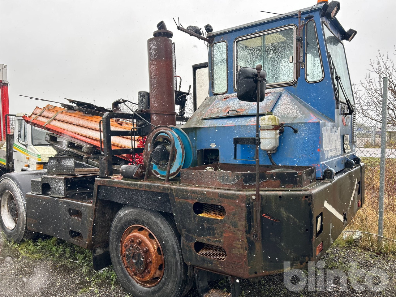 BOLLNÄS 304 T - Terminalni traktor: slika BOLLNÄS 304 T - Terminalni traktor BOLLNÄS 304 T - Terminalni traktor: slika BOLLNÄS 304 T - Terminalni traktor