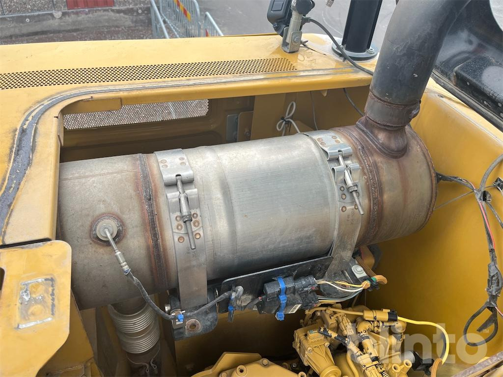 Bager gusjeničar CAT 312EL: slika Bager gusjeničar CAT 312EL Bager gusjeničar CAT 312EL: slika Bager gusjeničar CAT 312EL