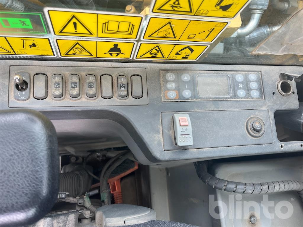 Bager gusjeničar CAT 312EL: slika Bager gusjeničar CAT 312EL Bager gusjeničar CAT 312EL: slika Bager gusjeničar CAT 312EL