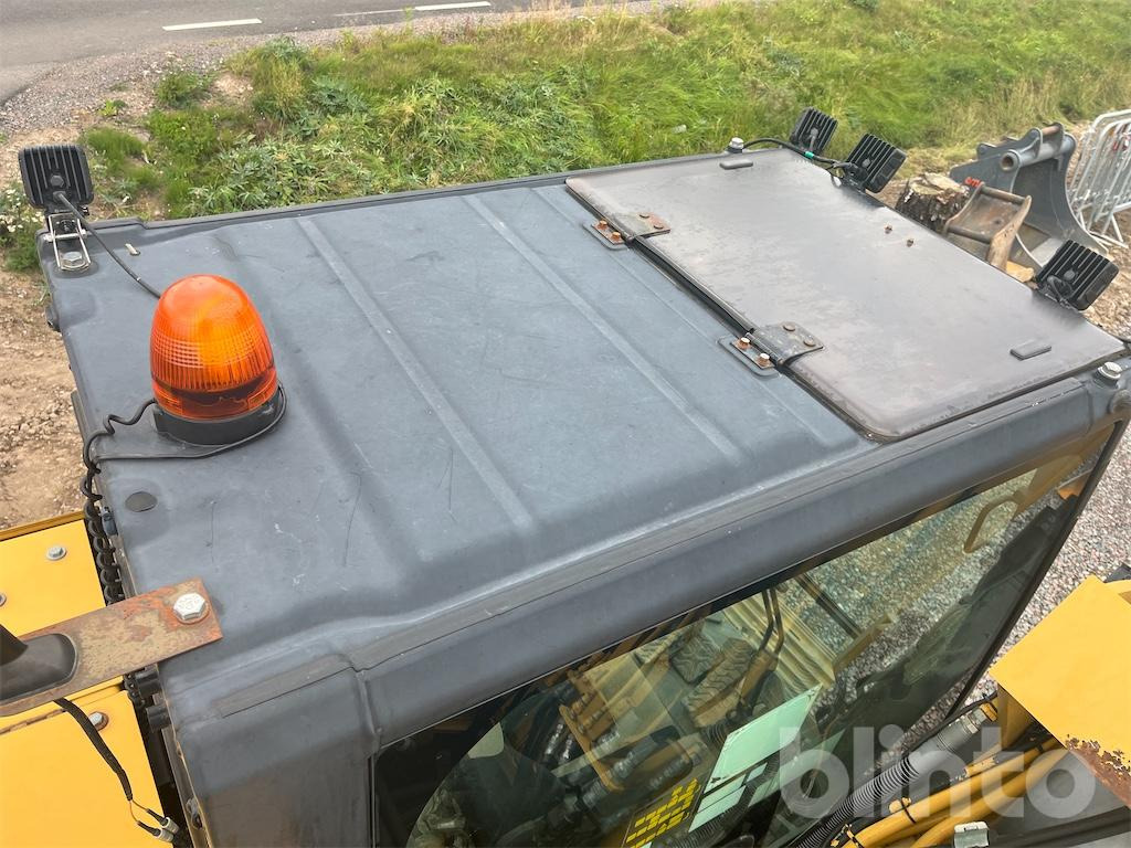 Bager gusjeničar CAT 312EL: slika Bager gusjeničar CAT 312EL Bager gusjeničar CAT 312EL: slika Bager gusjeničar CAT 312EL