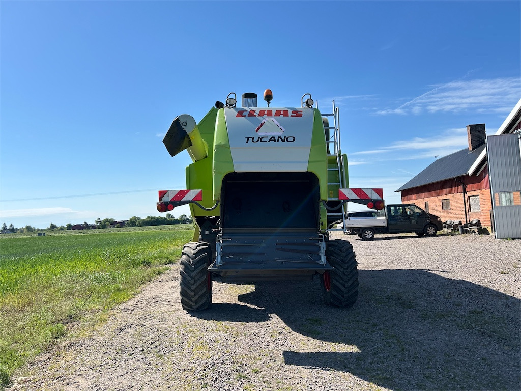 Claas tucano 430 - Kombajn za žetvu: slika Claas tucano 430 - Kombajn za žetvu Claas tucano 430 - Kombajn za žetvu: slika Claas tucano 430 - Kombajn za žetvu