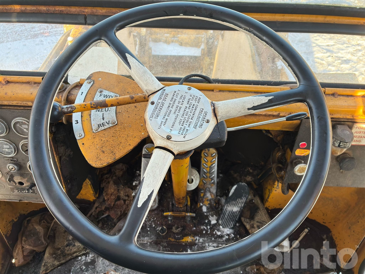 Utovarivač na kotačima Clark 55: slika Utovarivač na kotačima Clark 55 Utovarivač na kotačima Clark 55: slika Utovarivač na kotačima Clark 55