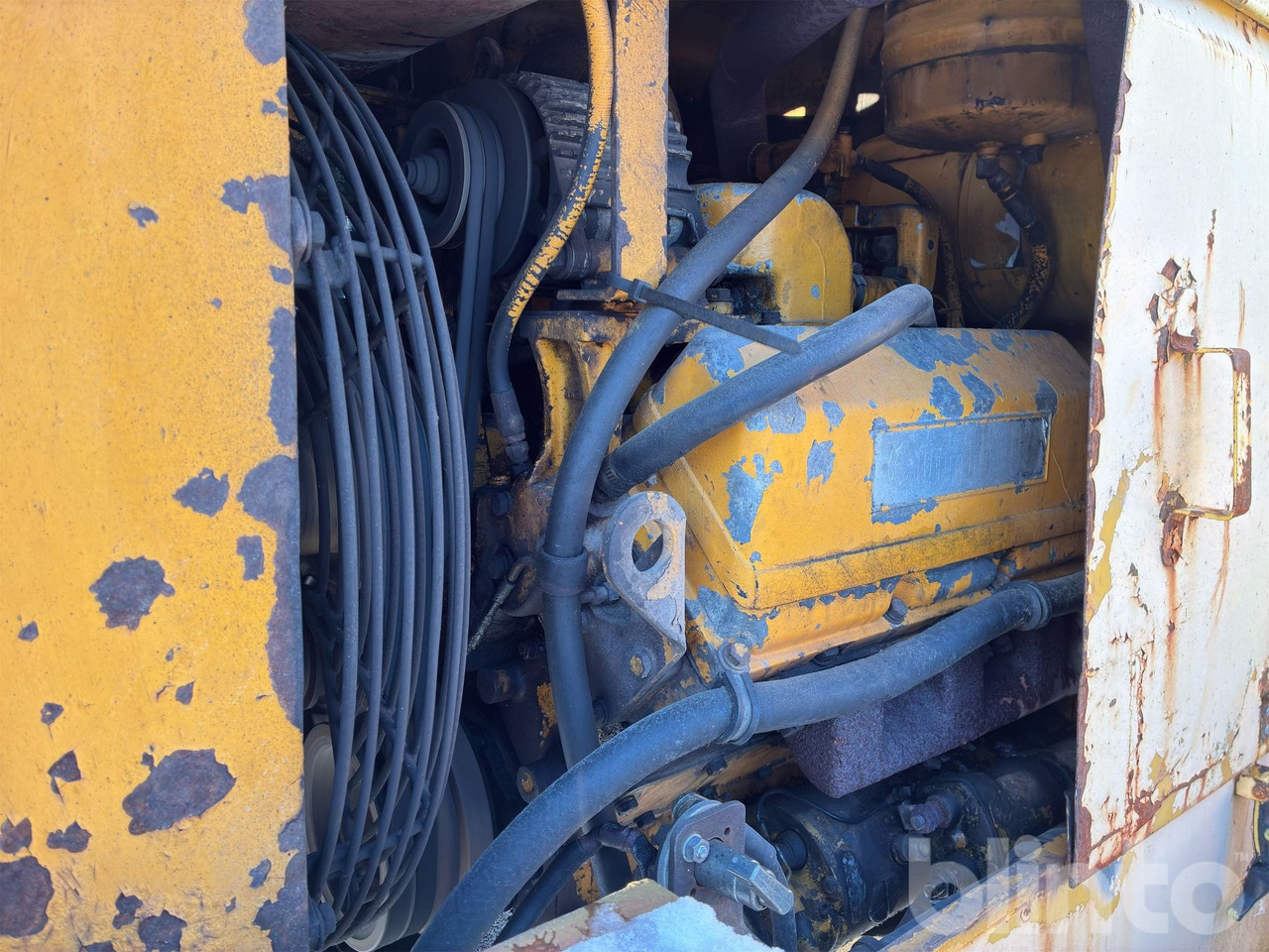 Utovarivač na kotačima Clark 55: slika Utovarivač na kotačima Clark 55 Utovarivač na kotačima Clark 55: slika Utovarivač na kotačima Clark 55