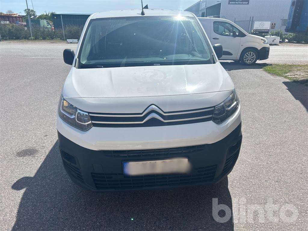 CITROEN Berlingo - Dostavno vozilo: slika CITROEN Berlingo - Dostavno vozilo CITROEN Berlingo - Dostavno vozilo: slika CITROEN Berlingo - Dostavno vozilo