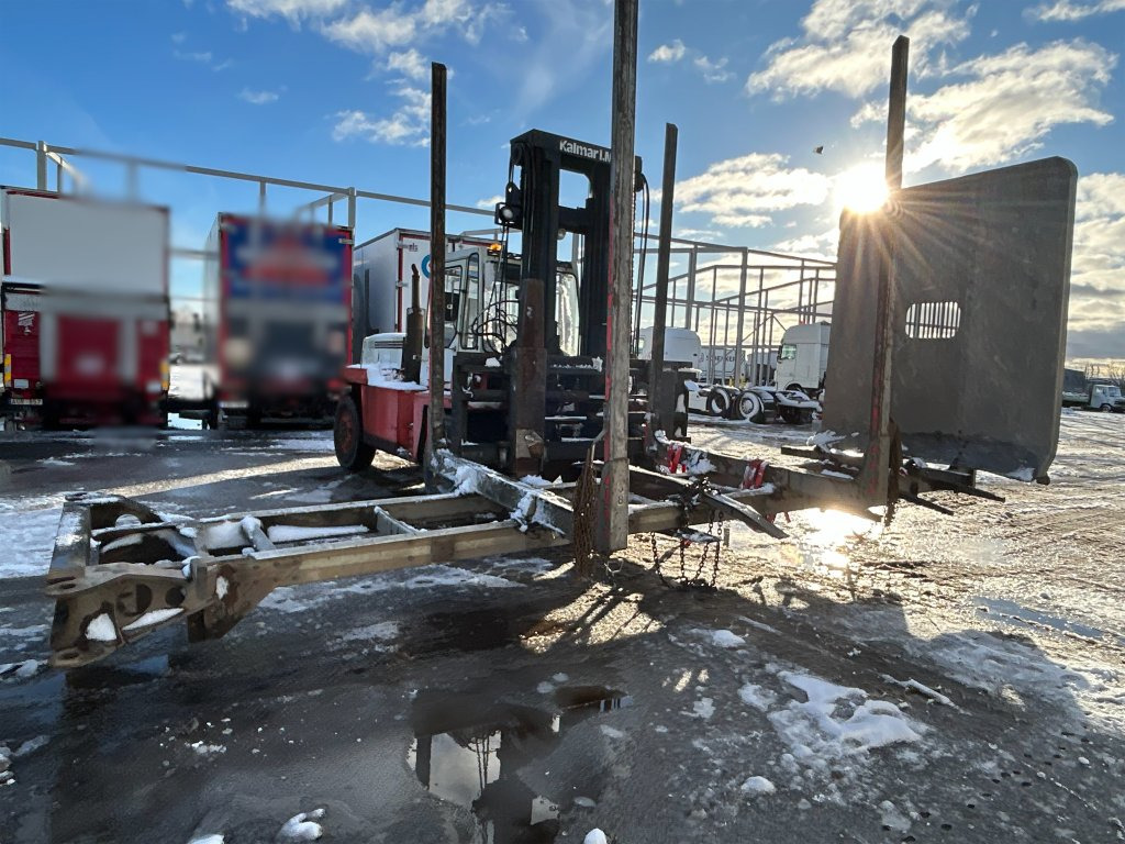 Exte - Tovarni sanduk: slika Exte - Tovarni sanduk Exte - Tovarni sanduk: slika Exte - Tovarni sanduk