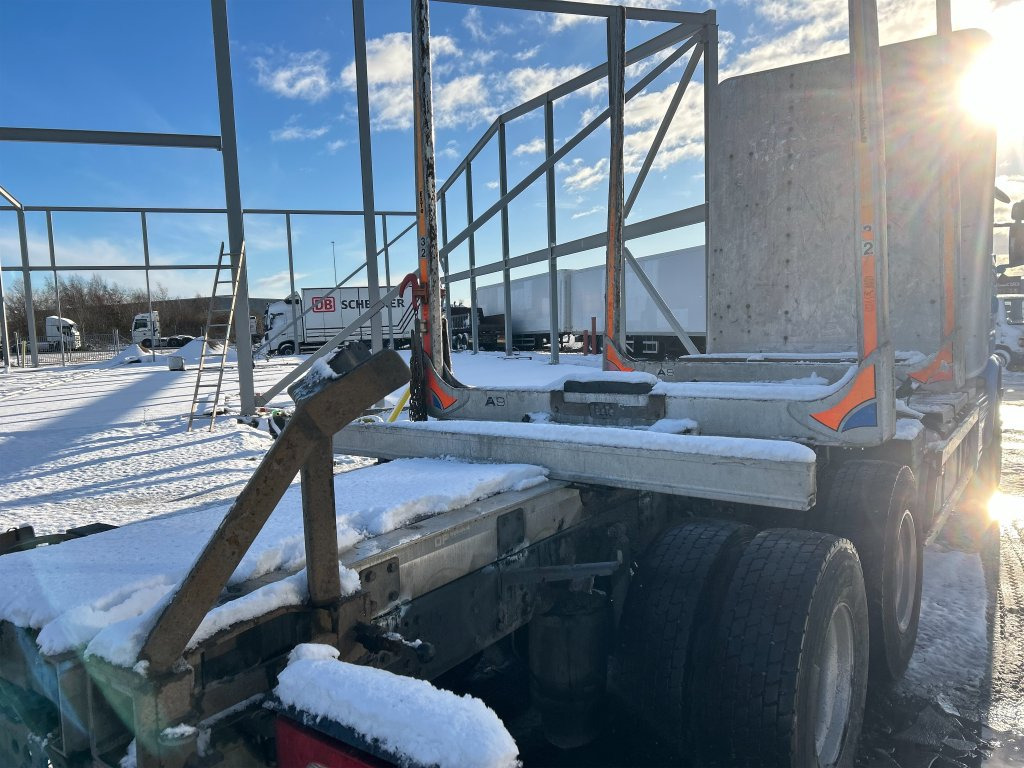 Exte - Tovarni sanduk: slika Exte - Tovarni sanduk Exte - Tovarni sanduk: slika Exte - Tovarni sanduk