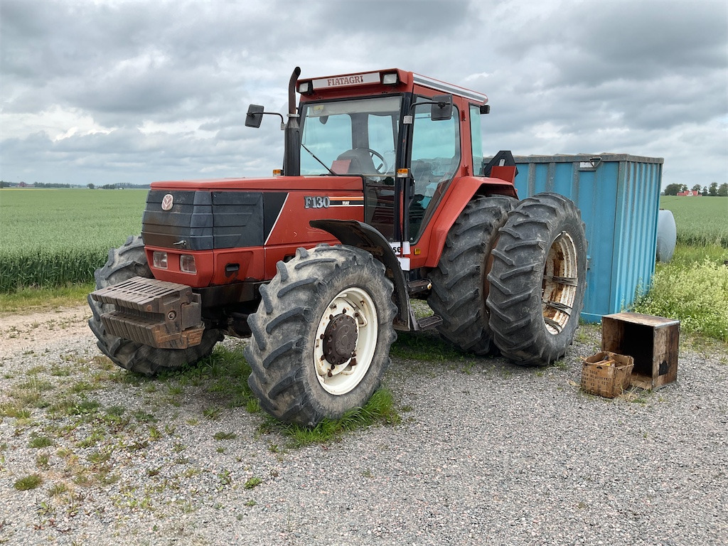 FIAT F 130 DT - Traktor: slika FIAT F 130 DT - Traktor FIAT F 130 DT - Traktor: slika FIAT F 130 DT - Traktor