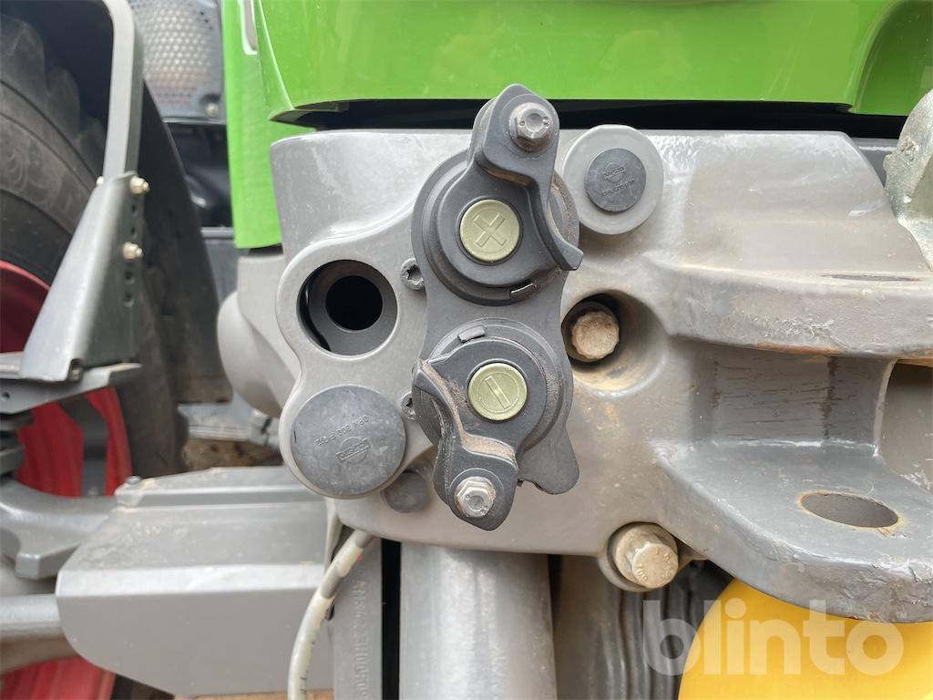 Traktor Fendt 828 Vario: slika Traktor Fendt 828 Vario