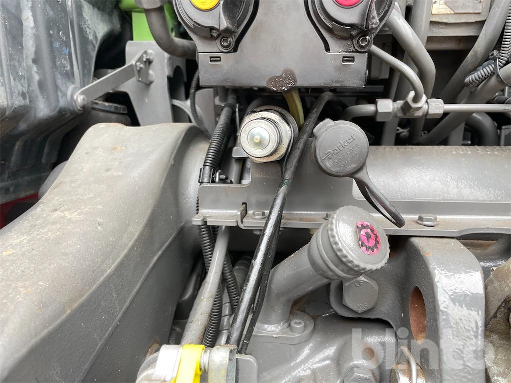 Traktor Fendt 828 Vario: slika Traktor Fendt 828 Vario