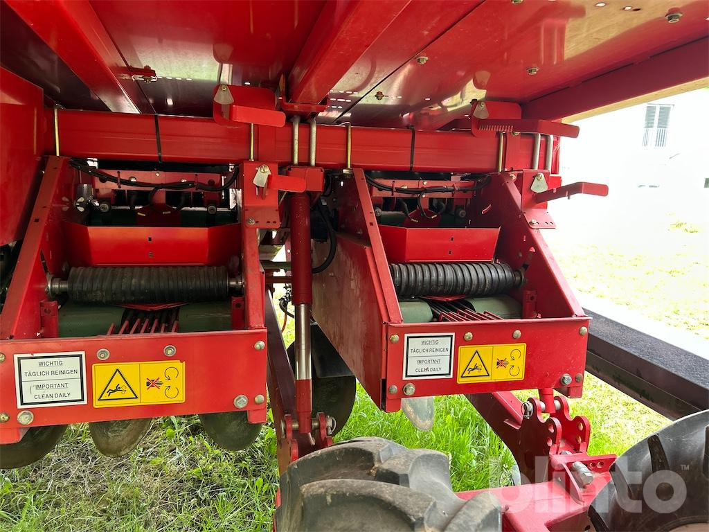 Sadilica za krumpir GRIMME GB 430  (2013): slika Sadilica za krumpir GRIMME GB 430  (2013)
