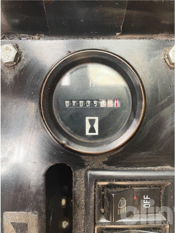 Gehlmax MB 148 (2000) - Mini bager: slika Gehlmax MB 148 (2000) - Mini bager Gehlmax MB 148 (2000) - Mini bager: slika Gehlmax MB 148 (2000) - Mini bager