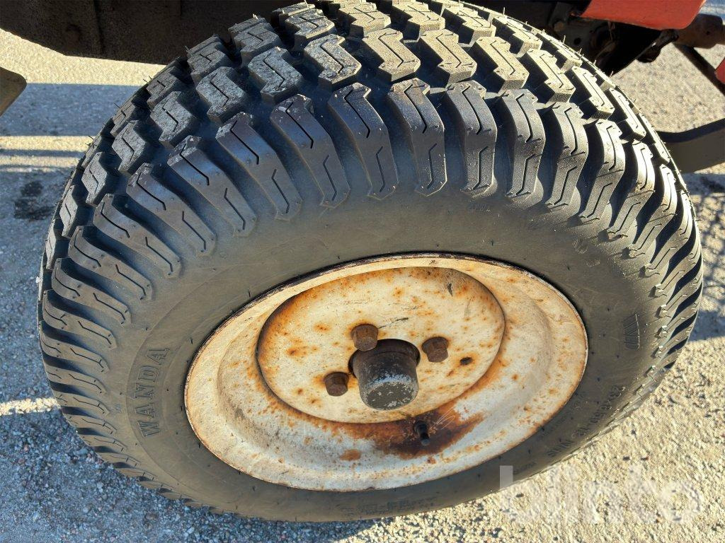 Traktor HAKOTRAC 3800 D: slika Traktor HAKOTRAC 3800 D Traktor HAKOTRAC 3800 D: slika Traktor HAKOTRAC 3800 D