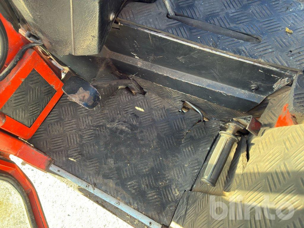 Traktor HAKOTRAC 3800 D: slika Traktor HAKOTRAC 3800 D Traktor HAKOTRAC 3800 D: slika Traktor HAKOTRAC 3800 D