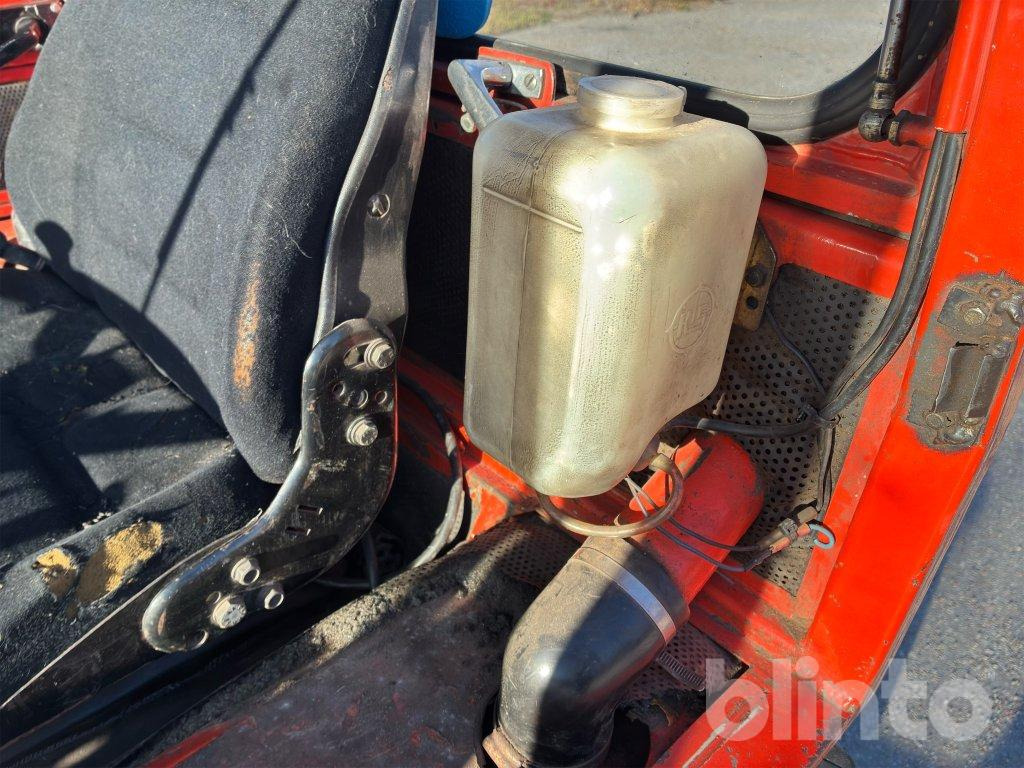 Traktor HAKOTRAC 3800 D: slika Traktor HAKOTRAC 3800 D Traktor HAKOTRAC 3800 D: slika Traktor HAKOTRAC 3800 D