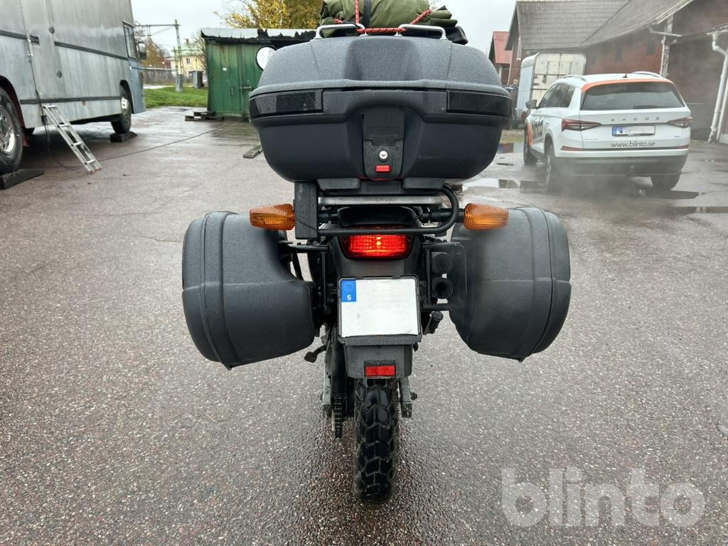 HONDA XL650V Transalp - Motocikl: slika HONDA XL650V Transalp - Motocikl HONDA XL650V Transalp - Motocikl: slika HONDA XL650V Transalp - Motocikl