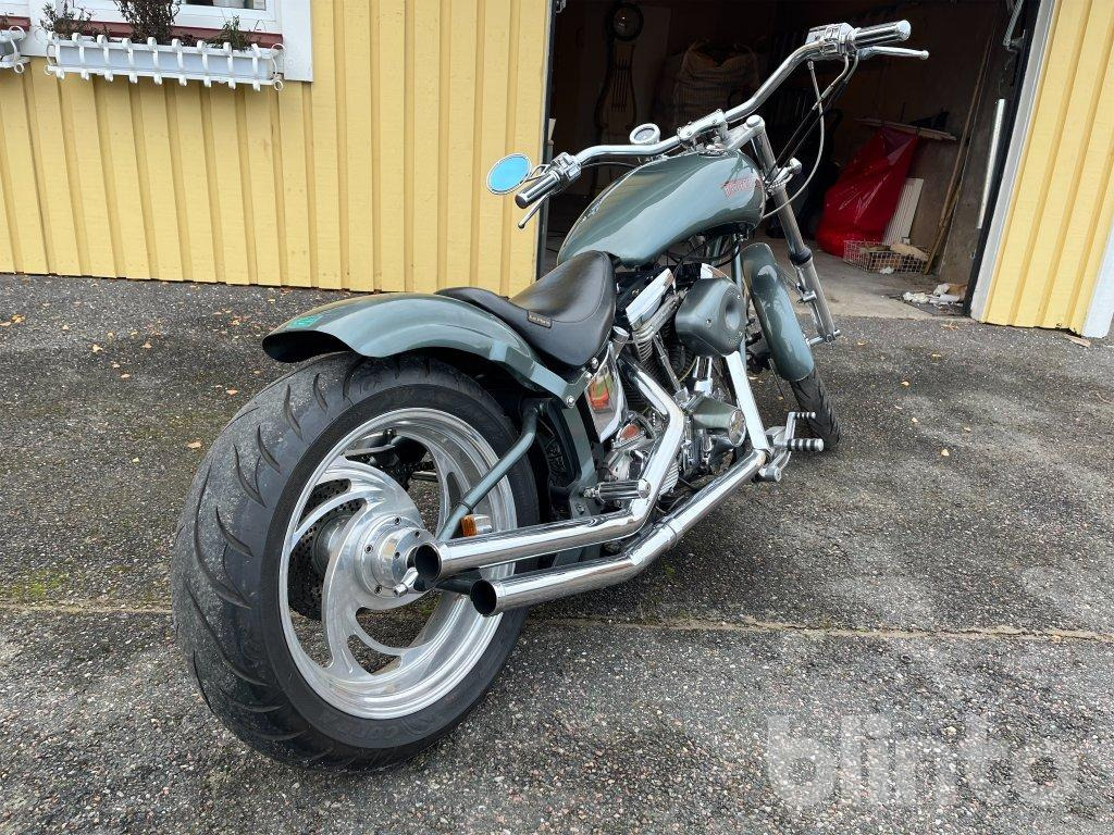 Harley Davidson Softail - Motocikl: slika Harley Davidson Softail - Motocikl Harley Davidson Softail - Motocikl: slika Harley Davidson Softail - Motocikl