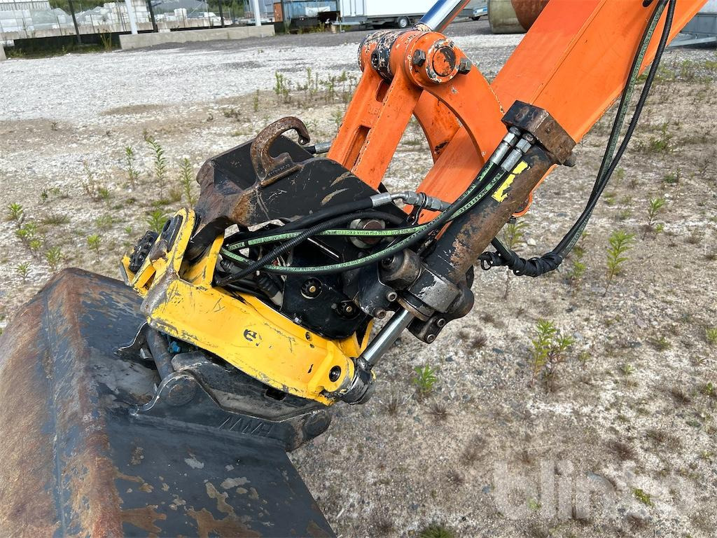 Bager gusjeničar Hitachi: slika Bager gusjeničar Hitachi