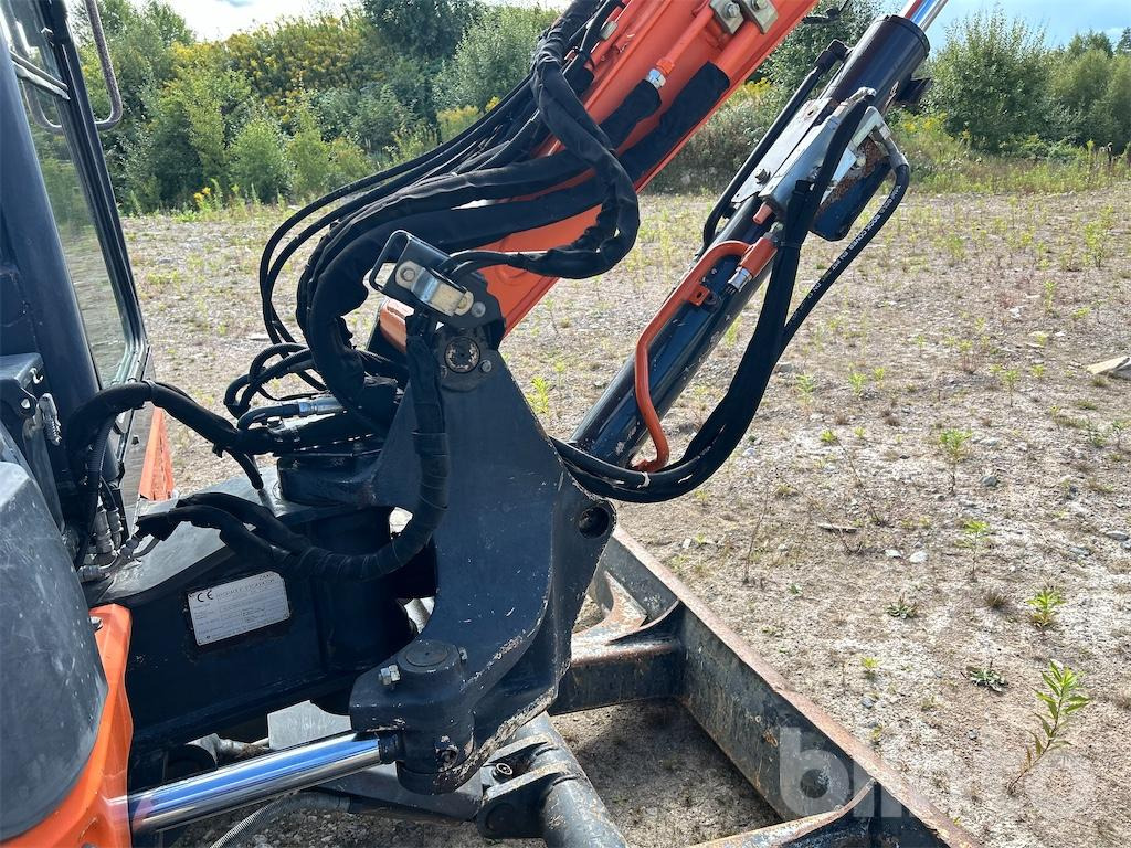 Bager gusjeničar Hitachi: slika Bager gusjeničar Hitachi