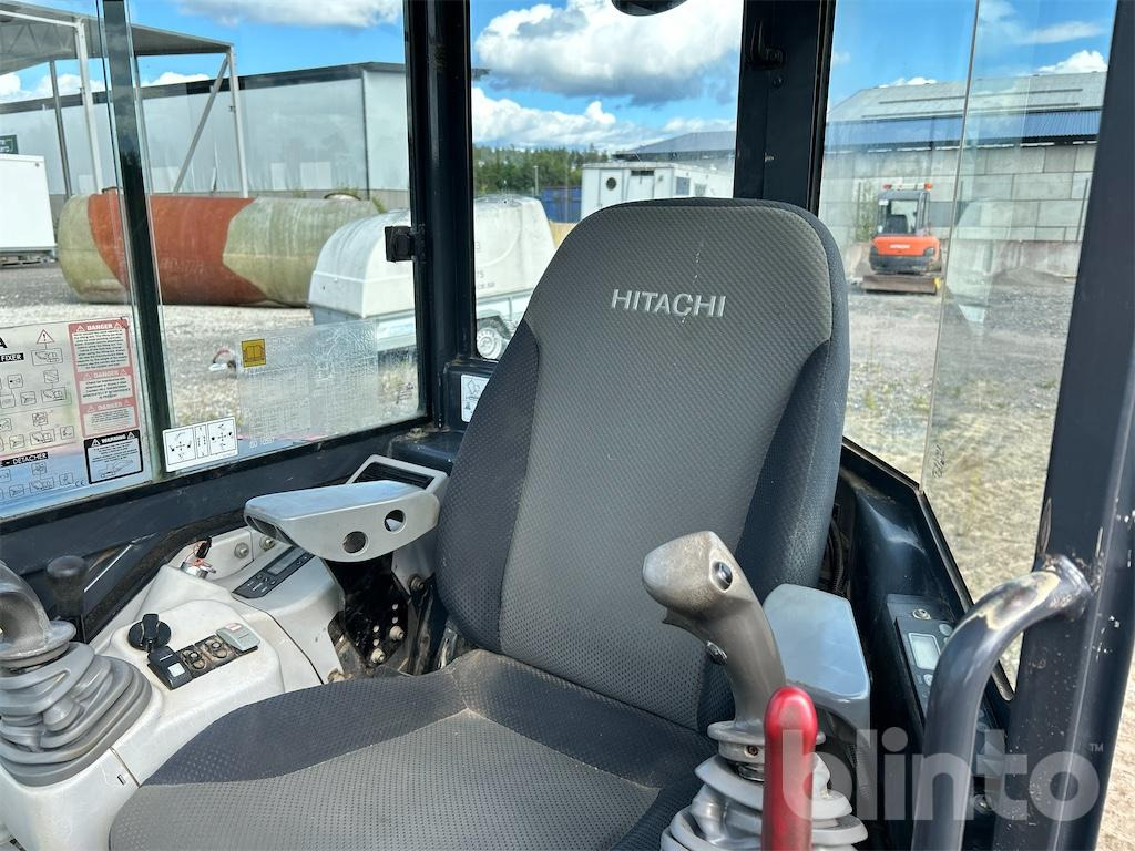 Bager gusjeničar Hitachi: slika Bager gusjeničar Hitachi