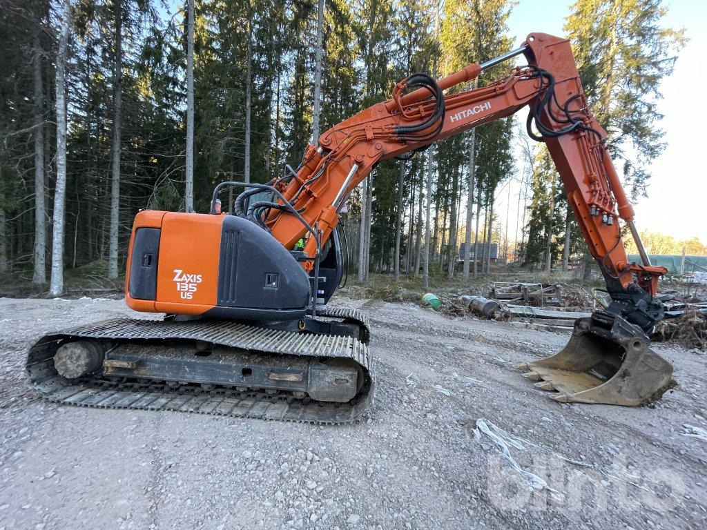 Hitachi ZAXIS 135 - Bager gusjeničar: slika Hitachi ZAXIS 135 - Bager gusjeničar Hitachi ZAXIS 135 - Bager gusjeničar: slika Hitachi ZAXIS 135 - Bager gusjeničar