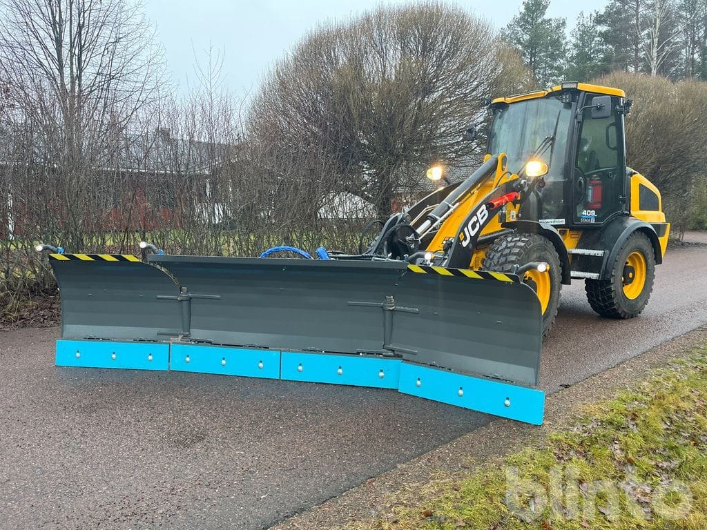 JCB 409 Nordic Edition Stage V - Utovarivač na kotačima: slika JCB 409 Nordic Edition Stage V - Utovarivač na kotačima JCB 409 Nordic Edition Stage V - Utovarivač na kotačima: slika JCB 409 Nordic Edition Stage V - Utovarivač na kotačima